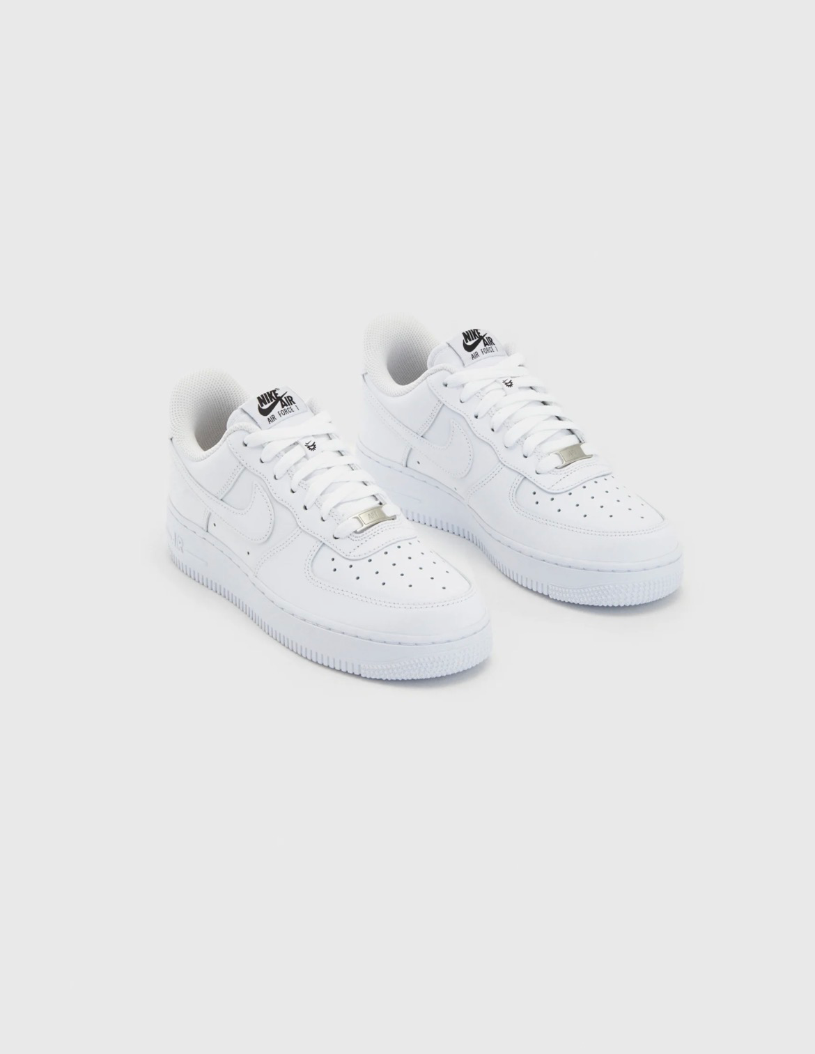 Nike Sportswear AIR FORCE 1 07 FLYEASE - Sneakers low - white