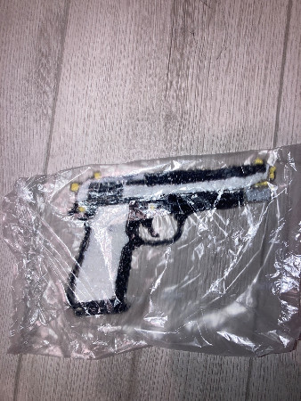 Pistol desen 3 d culoare random 3